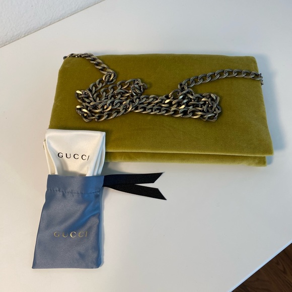 New Gucci Soft Velvet Sunglasses Pouch and Chain only - Picture 5 of 12